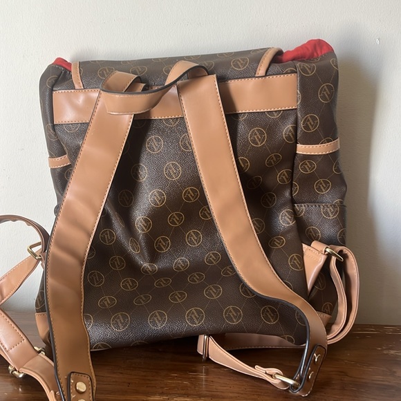 ADRIENNE VITTADINI backpack used no rips. - Picture 3 of 5